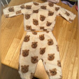 GAP Baby Sherpa Warm & Cozy Fuzzy Bear Outfit